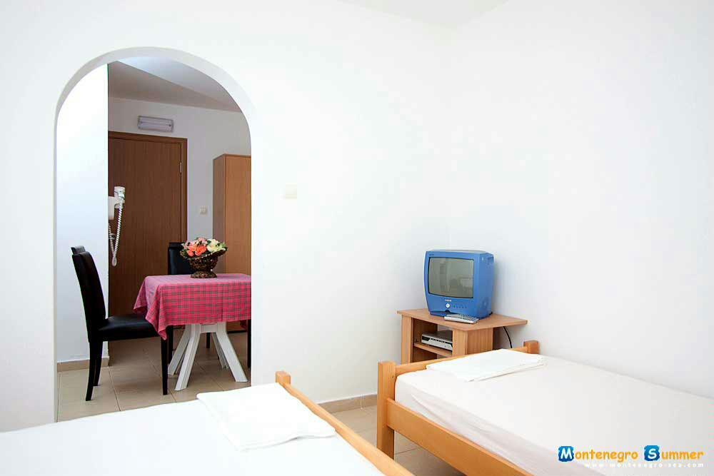 Apartments Mtv Petrovac Exterior photo